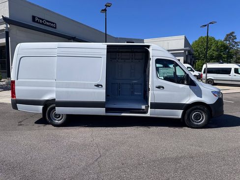New 2025 Mercedes-Benz Sprinter 2500 image 25