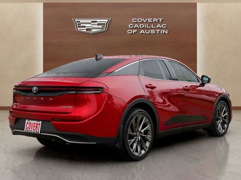 Used 2026 Toyota Crown Limited w/ Advanced Technology Package image 4