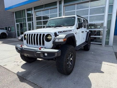 Used 2018 Jeep Wrangler Unlimited Rubicon w/ Cold Weather Group image 2