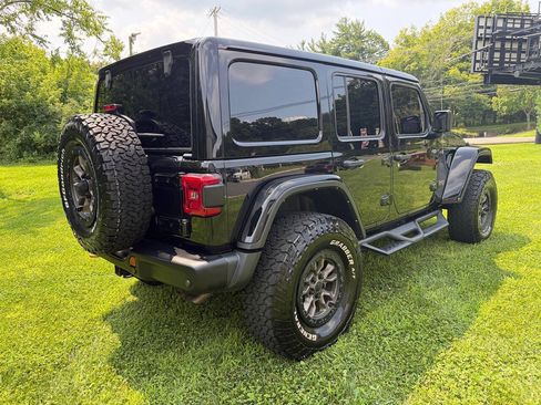 Used 2021 Jeep Wrangler Unlimited Rubicon w/ Dual Top Group AWD/4WD image 6