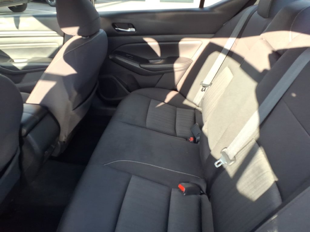 Used 2019 Nissan Altima 2.5 S FWD image 10