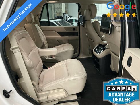 Used 2018 Lincoln Navigator Select w/ Technology Package RWD image 15