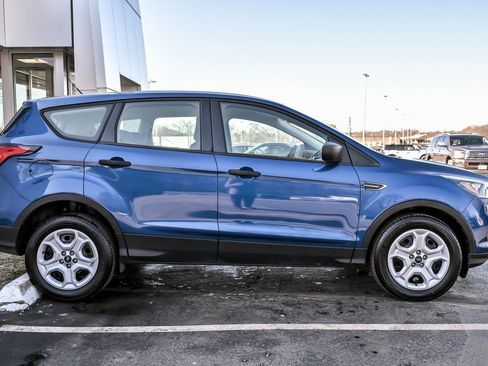 Used 2019 Ford Escape S image 9