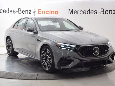 New 2026 Mercedes-Benz E 53 AMG e 4MATIC Sedan image 8