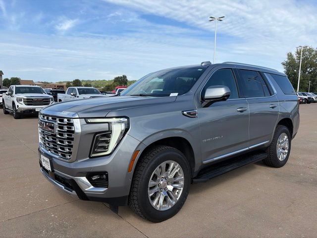 Used 2025 GMC Yukon Denali AWD/4WD image 7