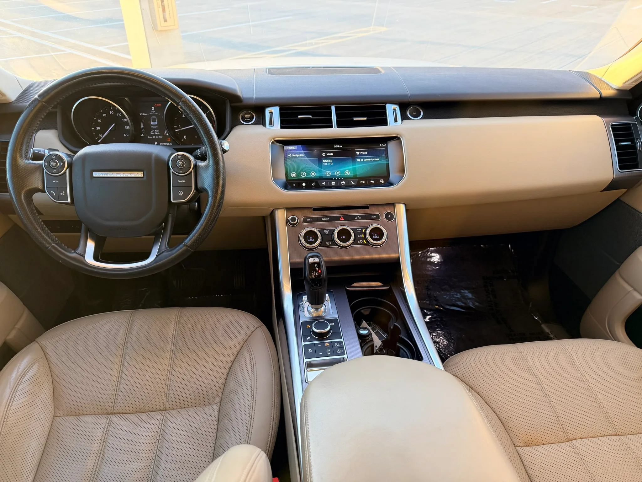 Used 2017 Land Rover Range Rover Sport HSE AWD/4WD image 9