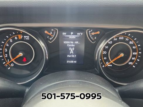 Used 2023 Jeep Gladiator Sport AWD/4WD image 34