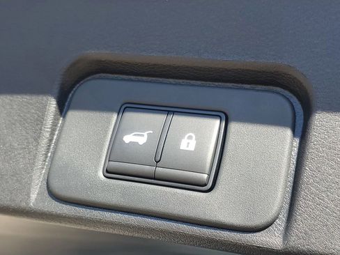 New 2026 Nissan Rogue SV image 8