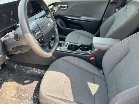 Used 2025 Kia K4 FWD image 11