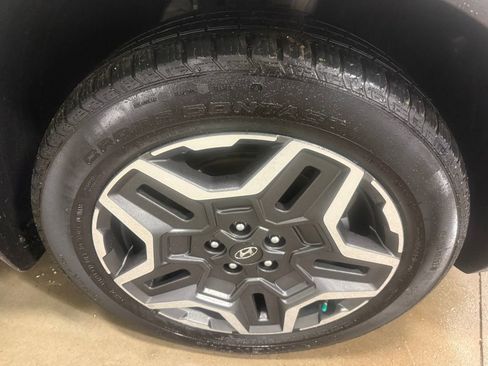 Used 2023 Hyundai Santa Fe SEL Premium image 7