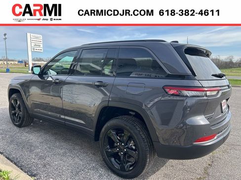 New 2026 Jeep Grand Cherokee Limited AWD/4WD image 4