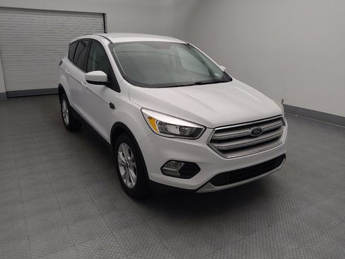 Used 2019 Ford Escape SE FWD image 14