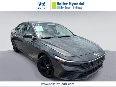 Certified 2026 Hyundai Elantra Sport FWD image 1