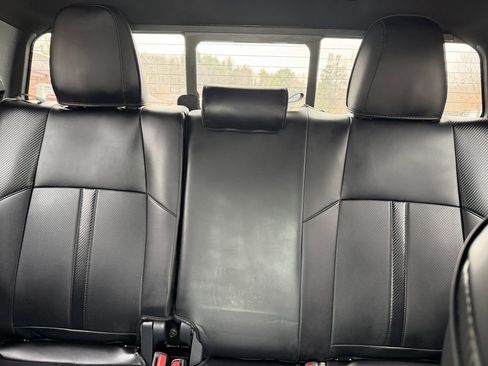 Used 2024 Toyota Tacoma TRD Sport w/ TRD Sport Upgrade Package image 23