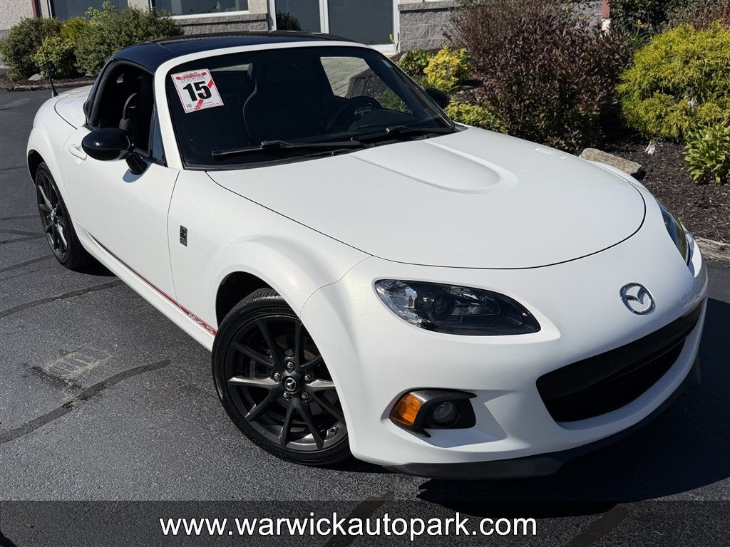 Used 2015 MAZDA MX-5 Miata Club RWD image 2