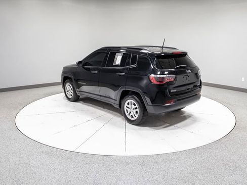 Used 2018 Jeep Compass Sport FWD image 31