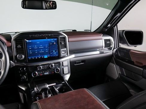 Used 2022 Ford F150 Lariat w/ Equipment Group 502A High image 17