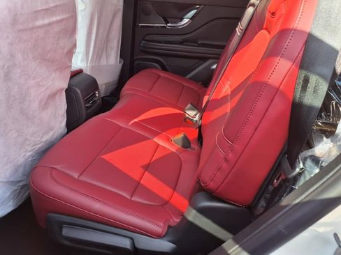 New 2025 Lincoln Corsair Grand Touring image 5