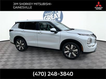 New 2025 Mitsubishi Outlander SE