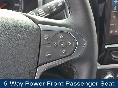 Used 2023 Chevrolet Traverse LT image 8