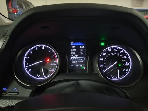 Used 2024 Toyota Camry SE image 25