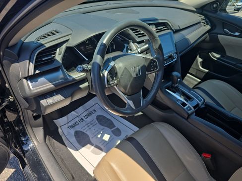 Used 2016 Honda Civic Touring image 15