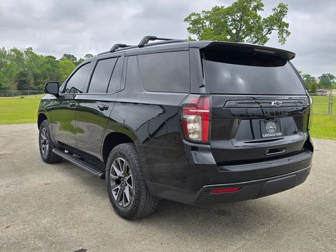 Used 2024 Chevrolet Tahoe Z71 w/ Luxury Package AWD/4WD image 3