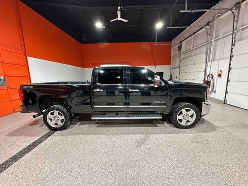 Used 2015 Chevrolet Silverado 2500 LTZ w/ Duramax Plus Package image 2