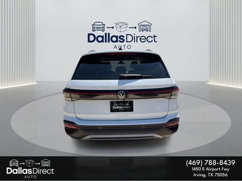 Used 2025 Volkswagen Taos S w/ Taos MDO Package FWD image 7