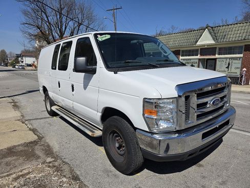 Used 2013 Ford E-250 and Econoline 250 w/ PWR Group image 17