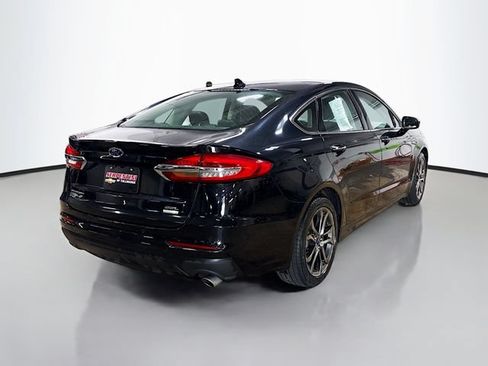 Used 2019 Ford Fusion SEL FWD image 6