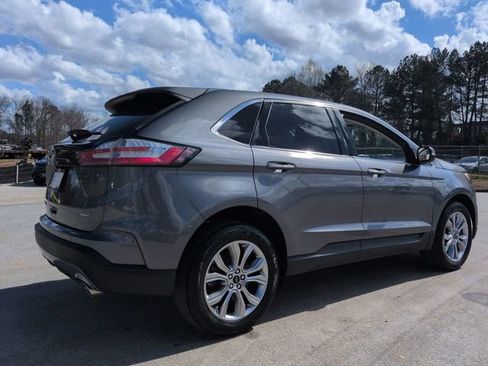 Used 2024 Ford Edge Titanium image 4