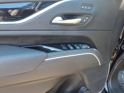 Certified 2024 Cadillac Escalade Sport w/ LPO, ONYX Package image 21