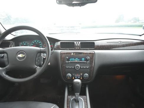 Used 2014 Chevrolet Impala LTZ FWD image 29