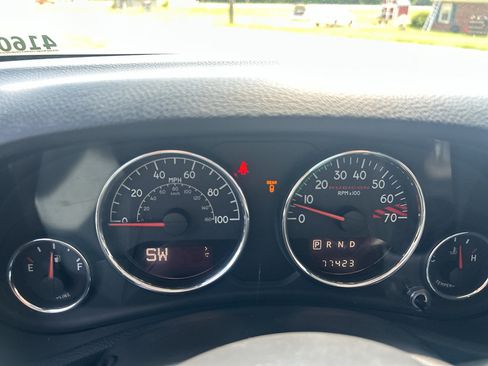 Used 2014 Jeep Wrangler Unlimited Rubicon AWD/4WD image 21