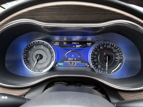 Used 2015 Chrysler 200 C w/ Navigation & Sound Group I image 24