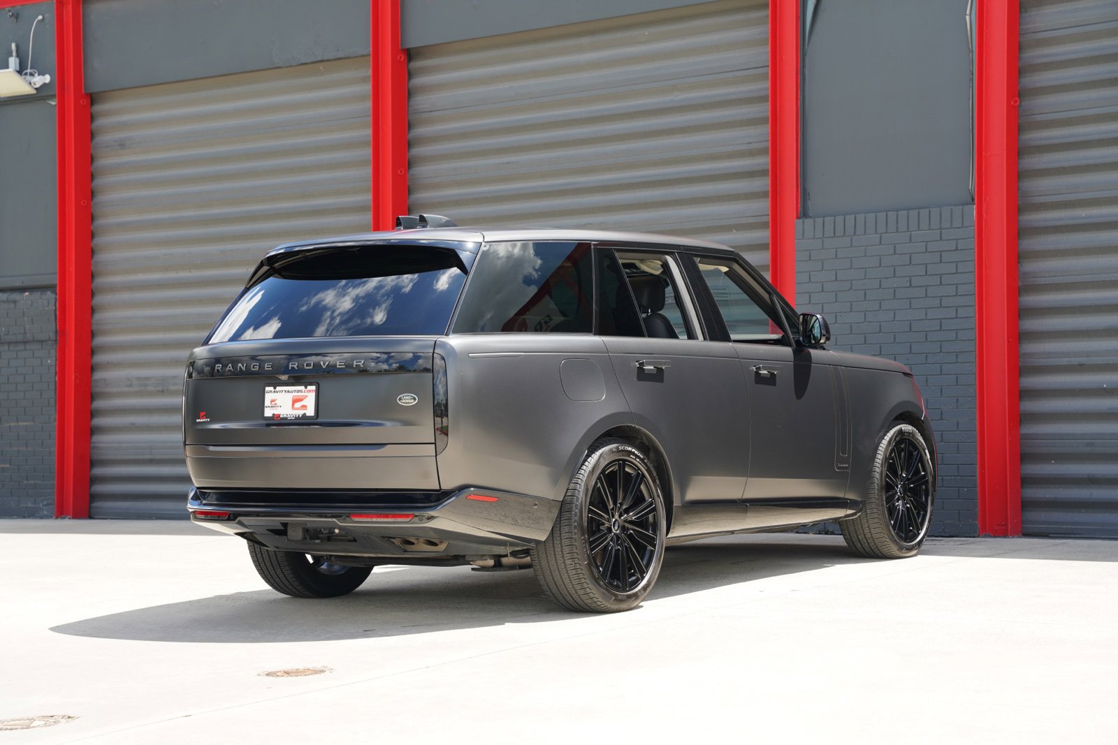 Used 2023 Land Rover Range Rover Autobiography AWD/4WD image 12