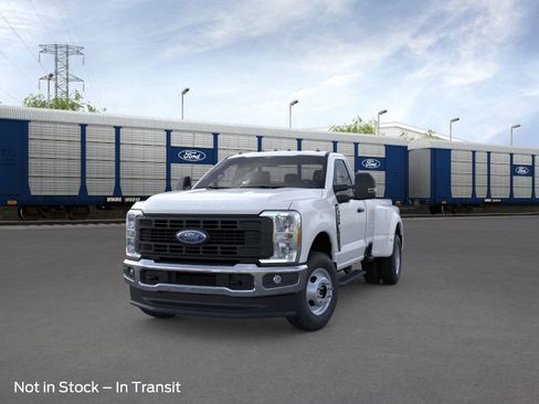 New 2026 Ford F350 XL w/ FX4 Off-Road Package image 2