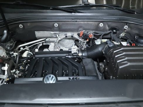 Used 2018 Volkswagen Atlas SEL Premium AWD/4WD image 37