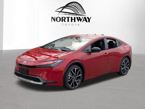 New 2026 Toyota Prius Plug-In Hybrid FWD image 6