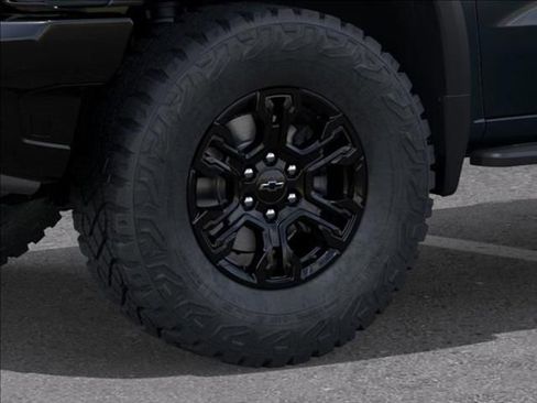 New 2026 Chevrolet Silverado 1500 ZR2 AWD/4WD image 9