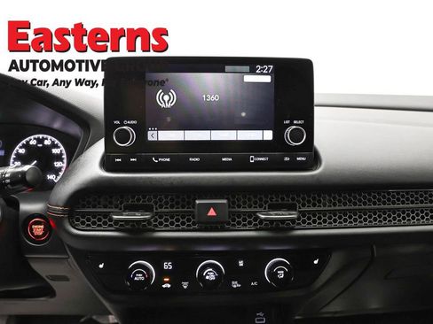 Used 2025 Honda HR-V Sport image 12