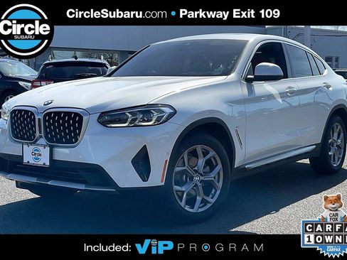 Used 2024 BMW X4 xDrive30i w/ Premium Package image 1