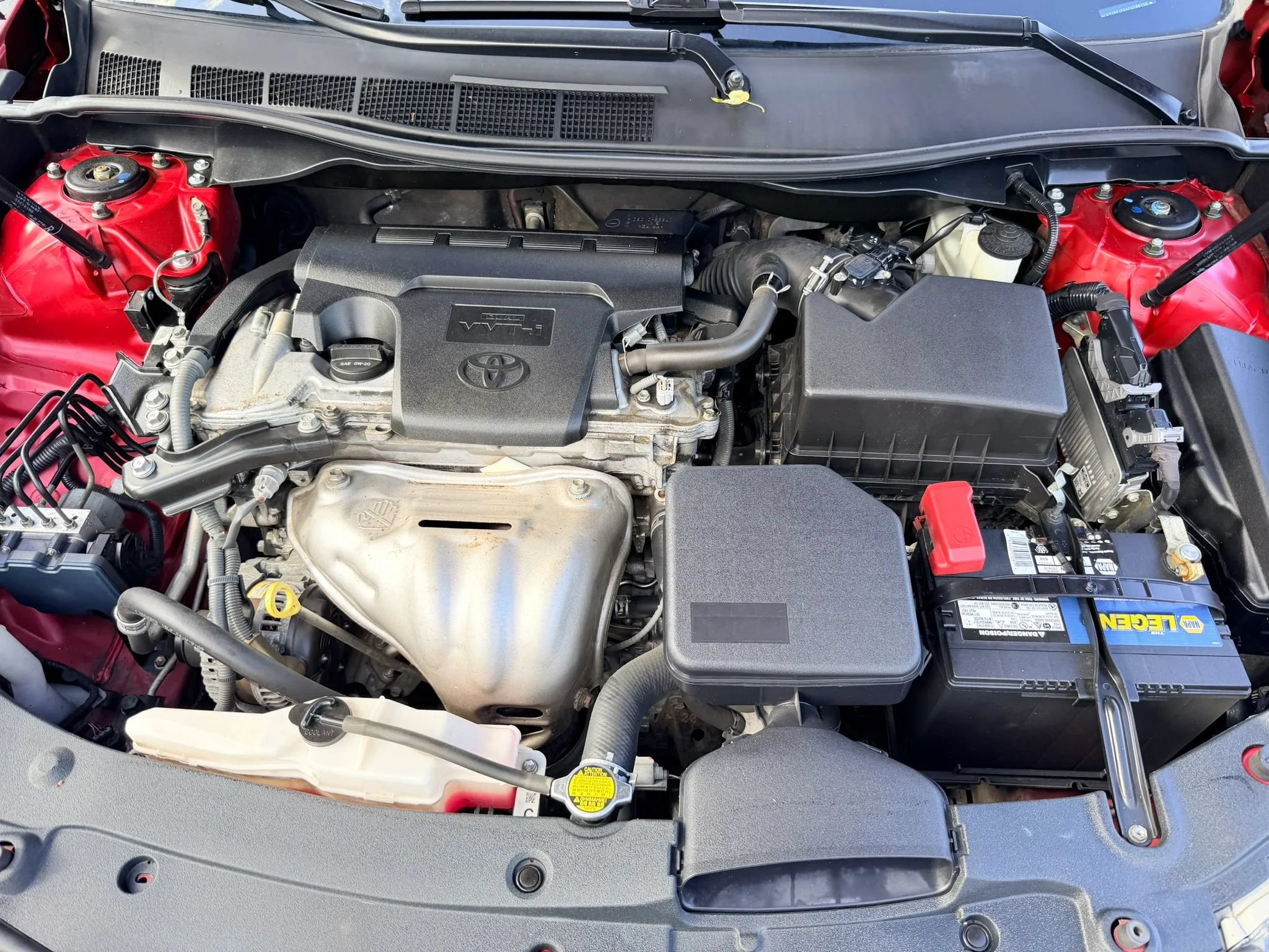 Used 2014 Toyota Camry SE w/ Moonroof Package FWD image 17