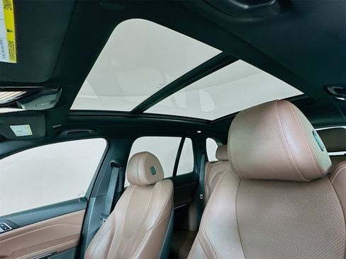 Used 2019 BMW X5 xDrive40i w/ Convenience Package image 24