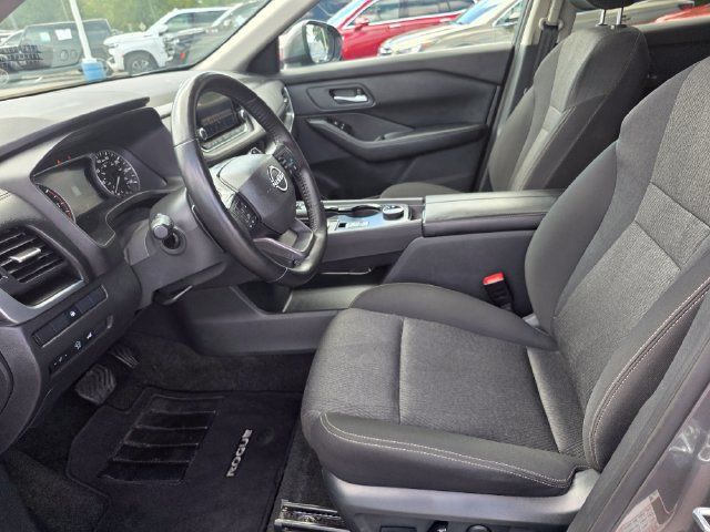 Used 2025 Nissan Rogue SV AWD/4WD image 20