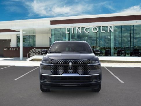 New 2025 Lincoln Navigator L Reserve AWD/4WD image 6