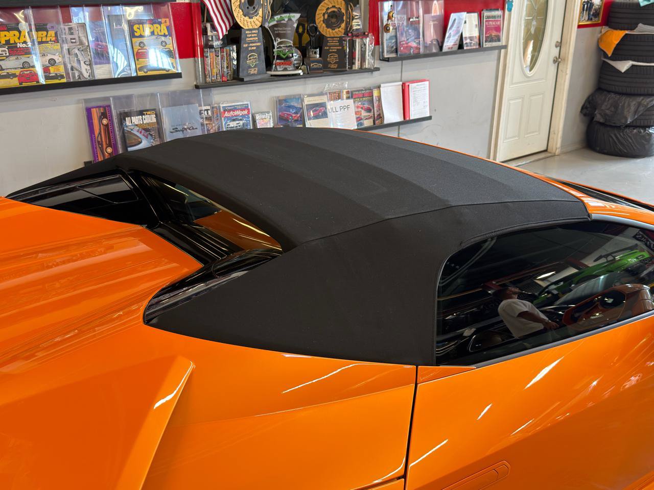 Used 2021 Lamborghini Huracan EVO RWD image 31