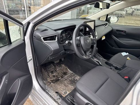 Used 2025 Toyota Corolla LE w/ LE Premium Package image 23
