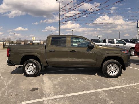 Used 2024 Chevrolet Colorado W/T image 6